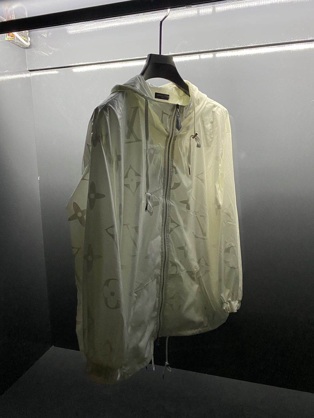 L Monogram noctilucous Coat